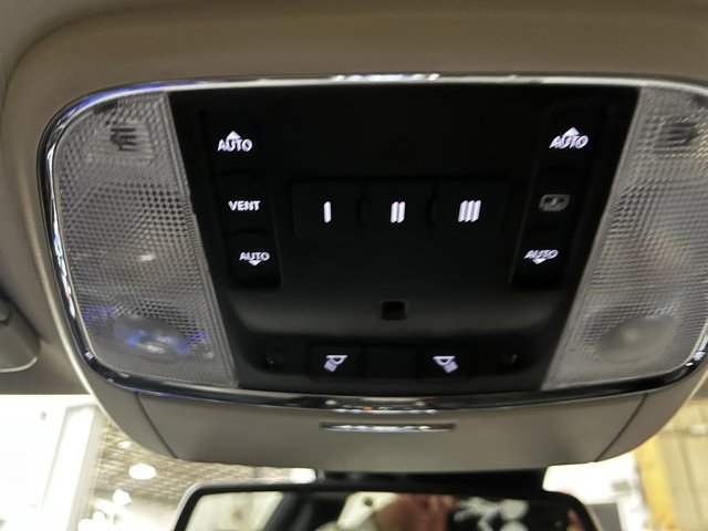 Used 2023 Chrysler 300 Touring L w/ Popular Equipment Group image 13