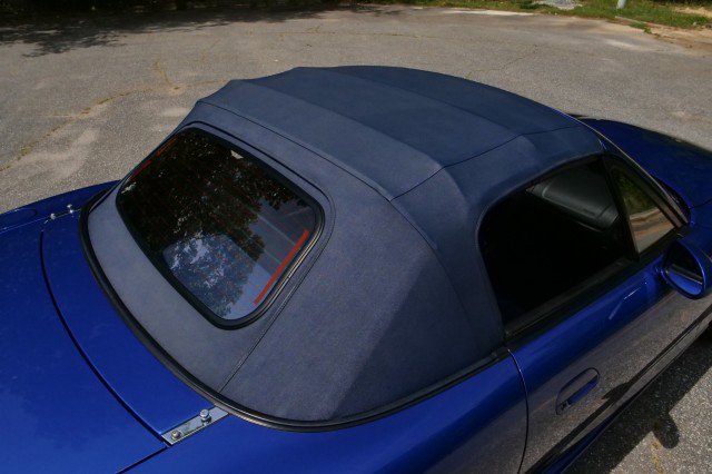 Used 1999 MAZDA MX-5 Miata 10th Anniversary Edition RWD image 33