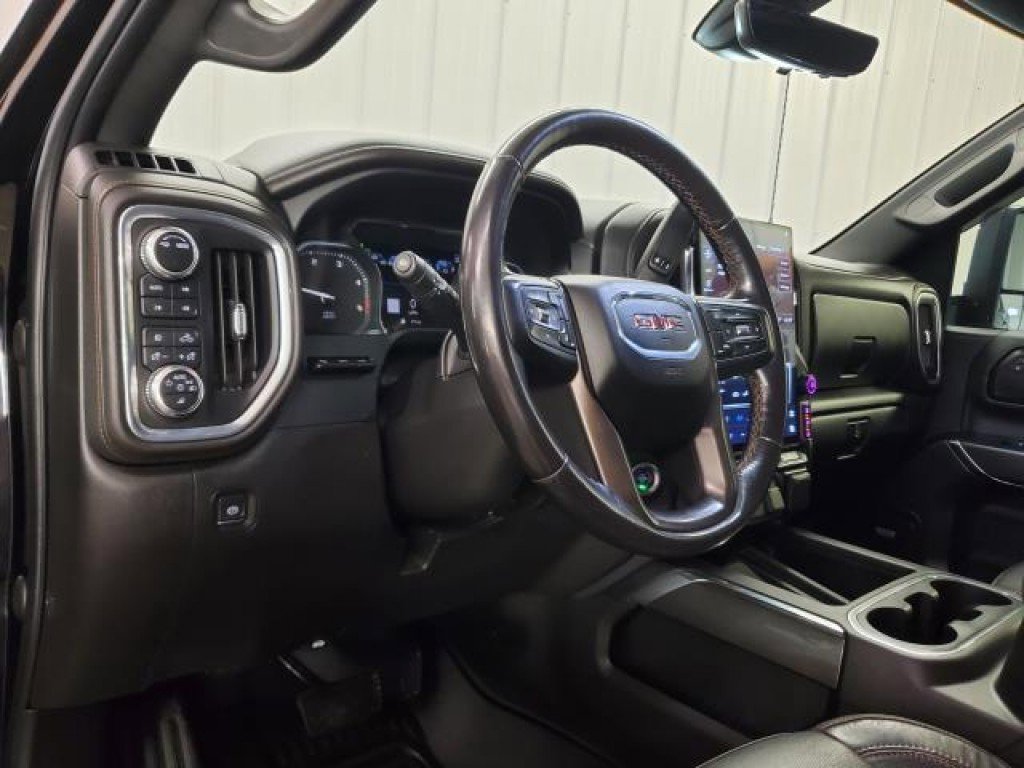 Used 2022 GMC Sierra 2500 AT4 w/ AT4 Premium Plus Package AWD/4WD image 18