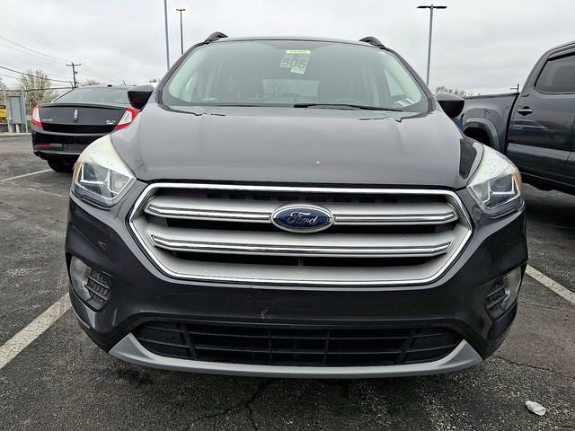 Used 2018 Ford Escape SEL image 2