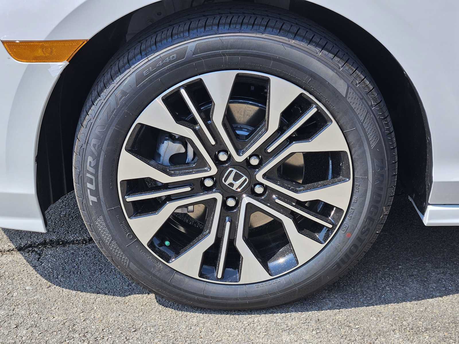 New 2026 Honda Odyssey Elite image 8