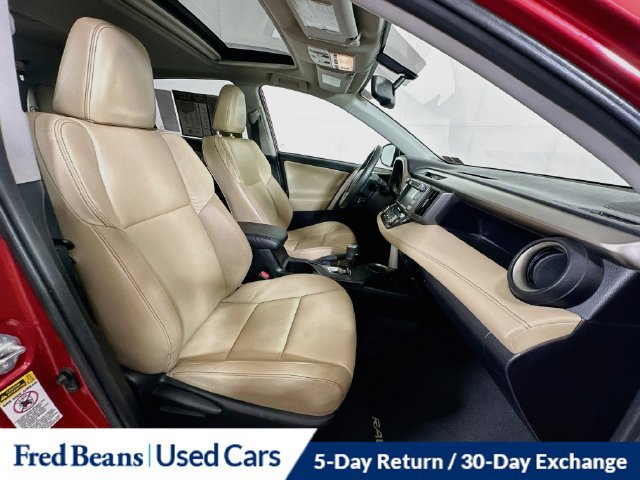 Used 2014 Toyota RAV4 Limited AWD/4WD image 35