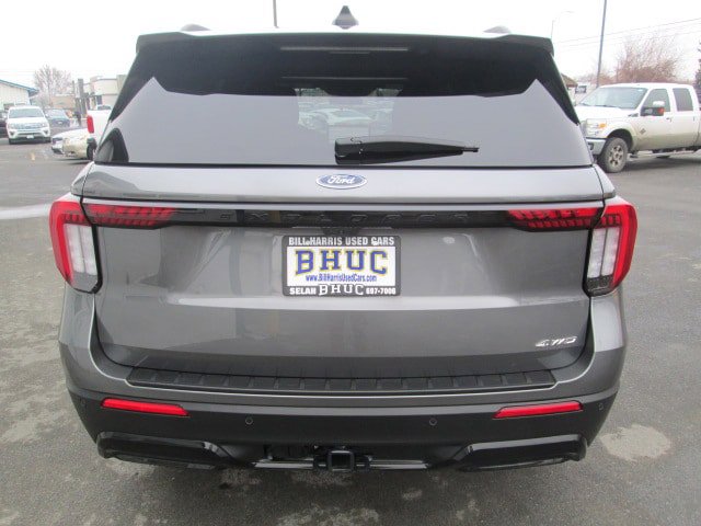 Used 2025 Ford Explorer ST-Line AWD/4WD image 5