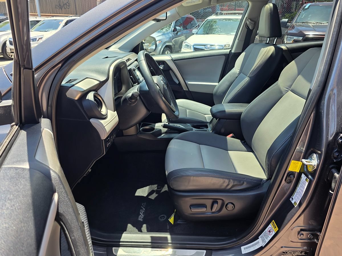 Used 2015 Toyota RAV4 Limited w/ Technology Package FWD image 22