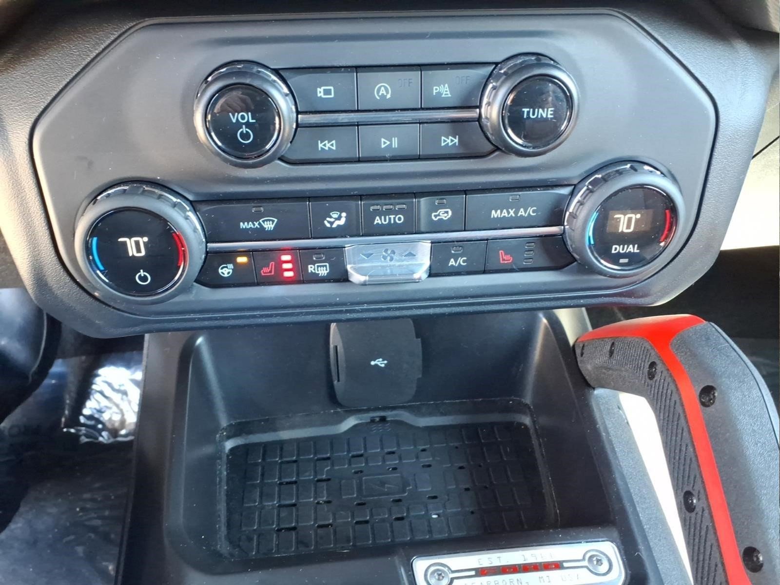 Used 2024 Ford Bronco Heritage Edition AWD/4WD image 17