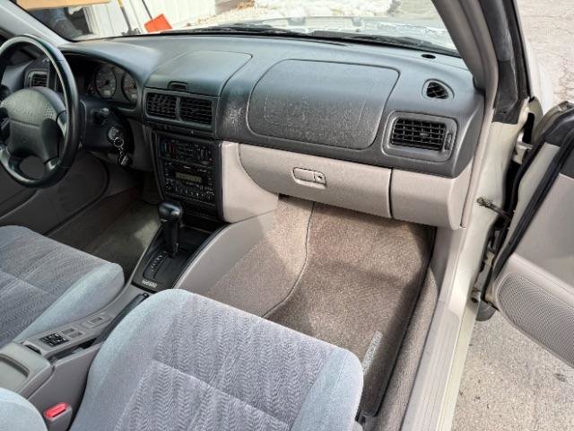 Used 2001 Subaru Forester S image 11