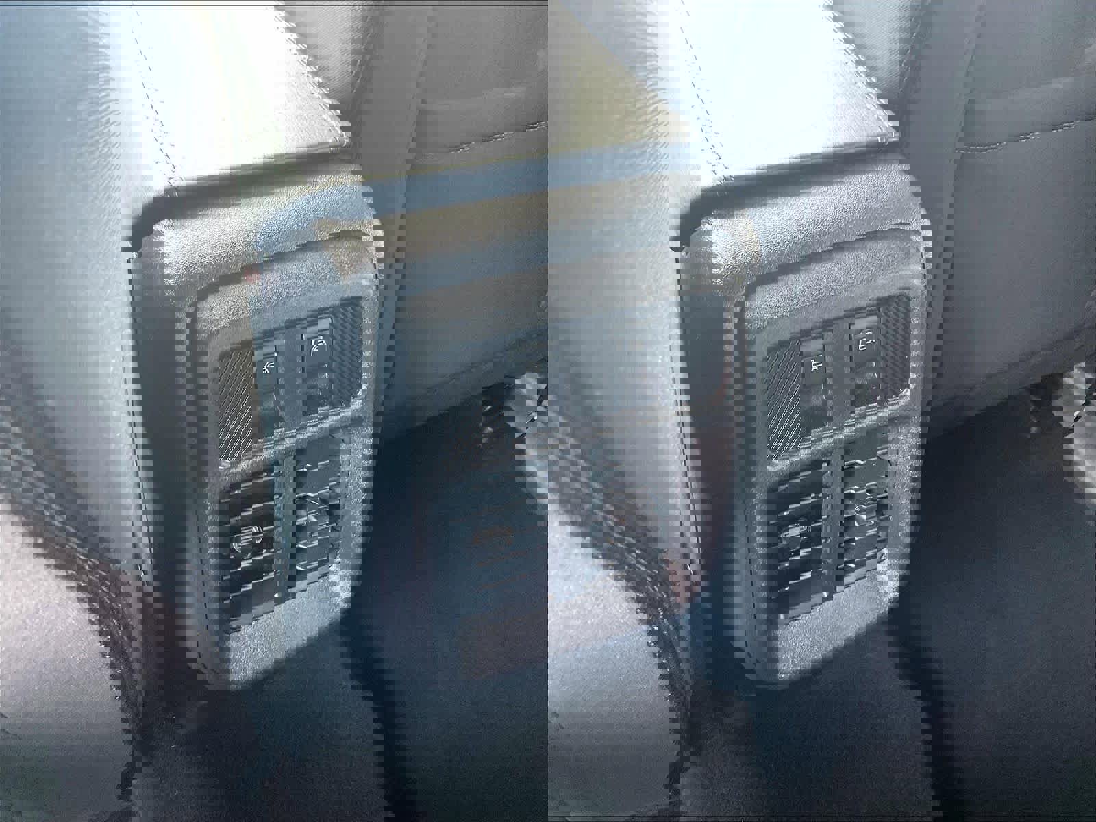 Used 2025 Ford Bronco Big Bend image 28