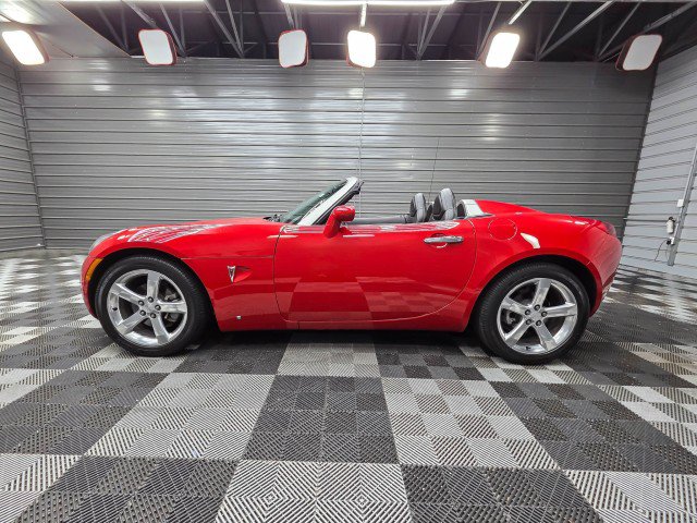 Used 2006 Pontiac Solstice Convertible w/ Premium Package RWD image 9