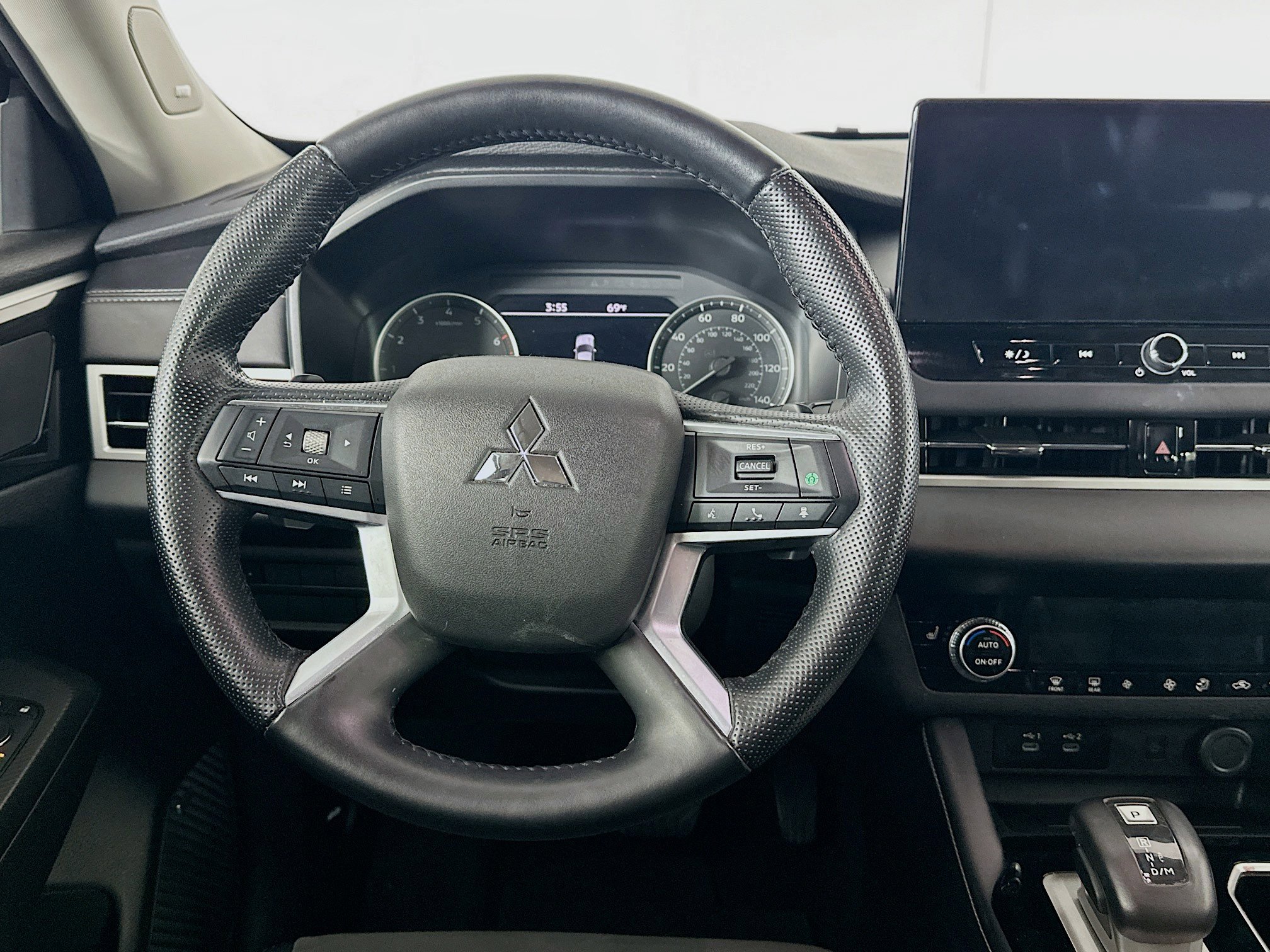 Used 2025 Mitsubishi Outlander SE AWD/4WD image 18