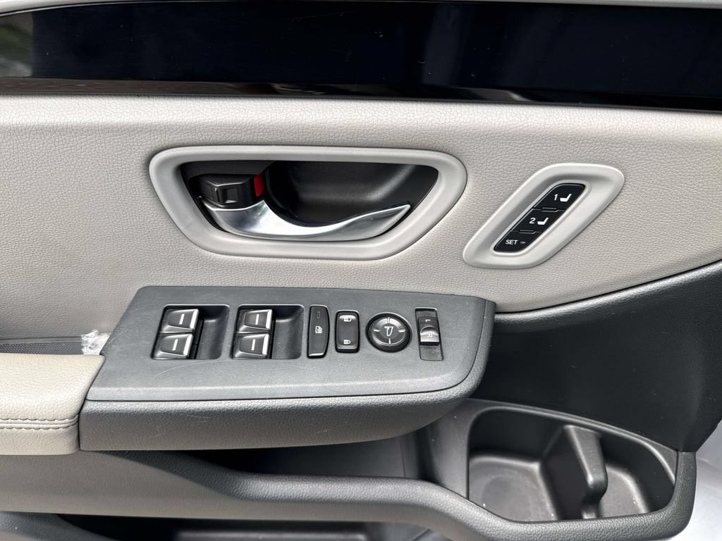 Used 2024 Honda Pilot Touring image 21