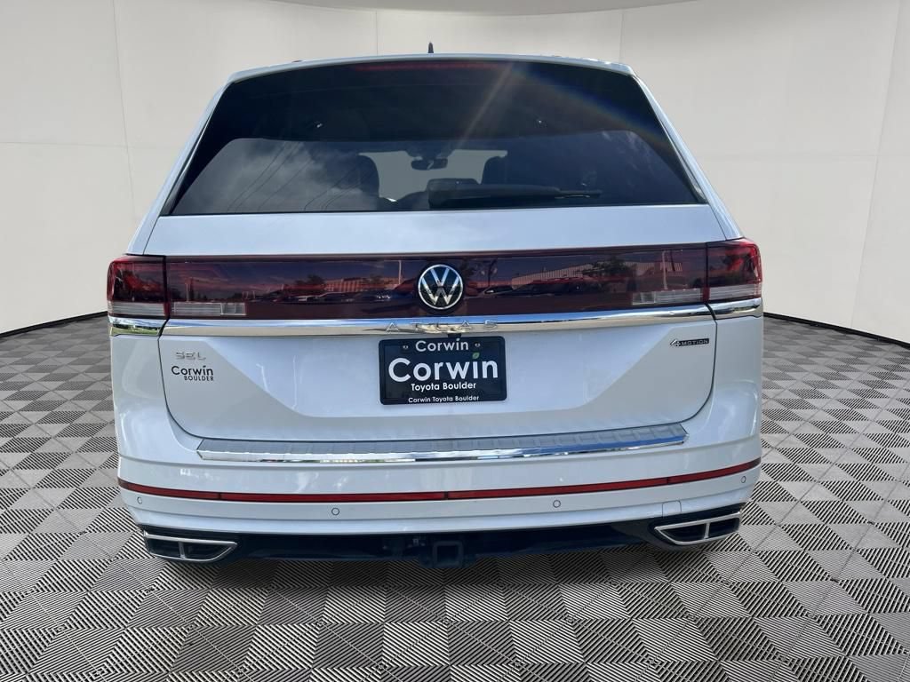 Used 2024 Volkswagen Atlas SEL Premium R-Line AWD/4WD image 6