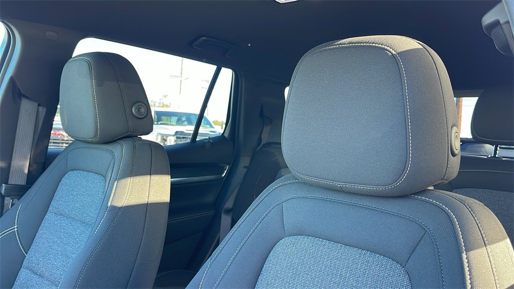 Used 2026 GMC Terrain Elevation w/ Black Edition image 11