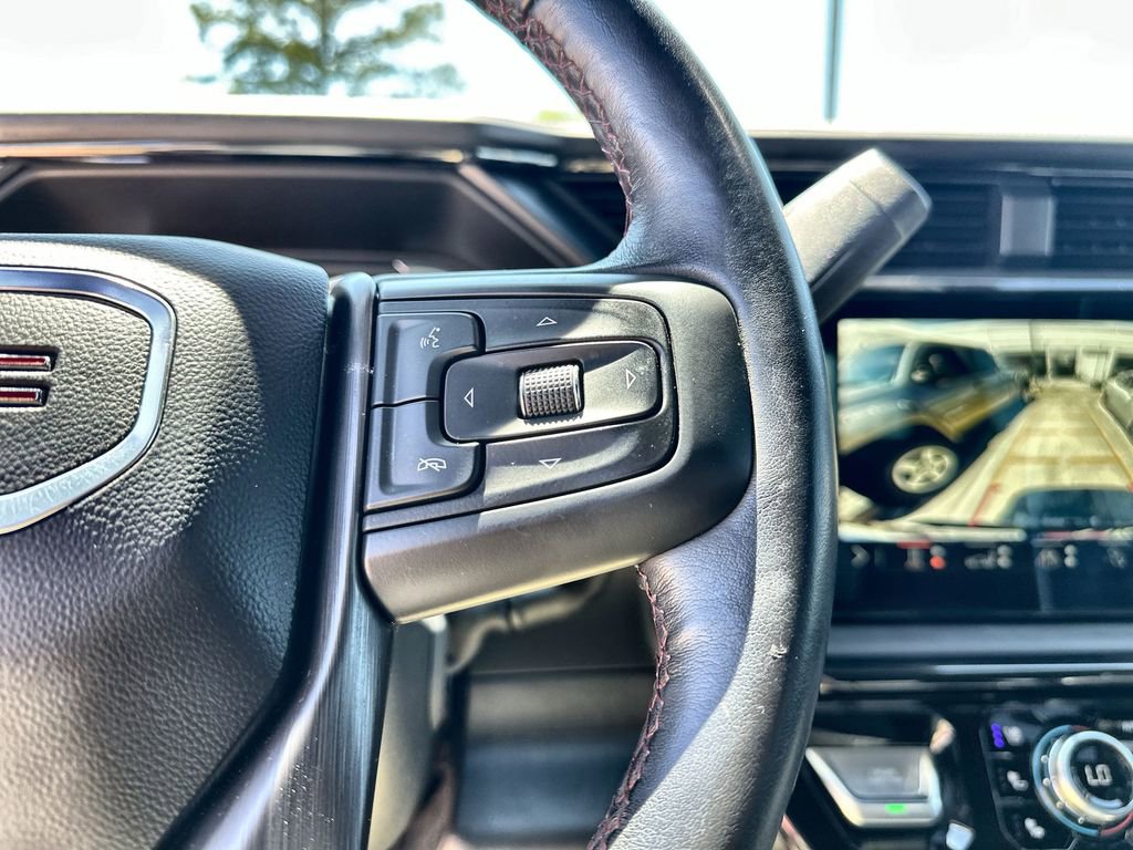 Used 2025 GMC Sierra 2500 AT4X image 32