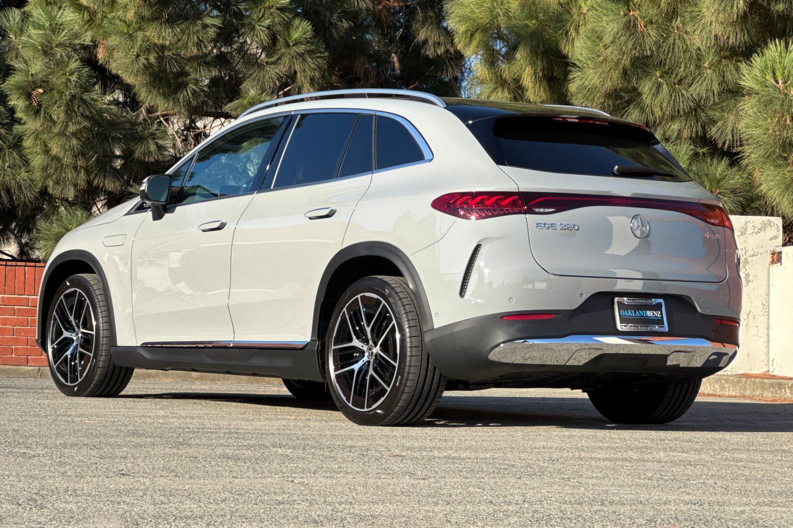 New 2027 Mercedes-Benz EQE 320 4MATIC SUV image 6