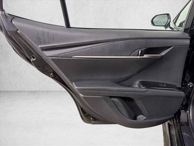 Used 2025 Toyota Camry SE FWD image 21