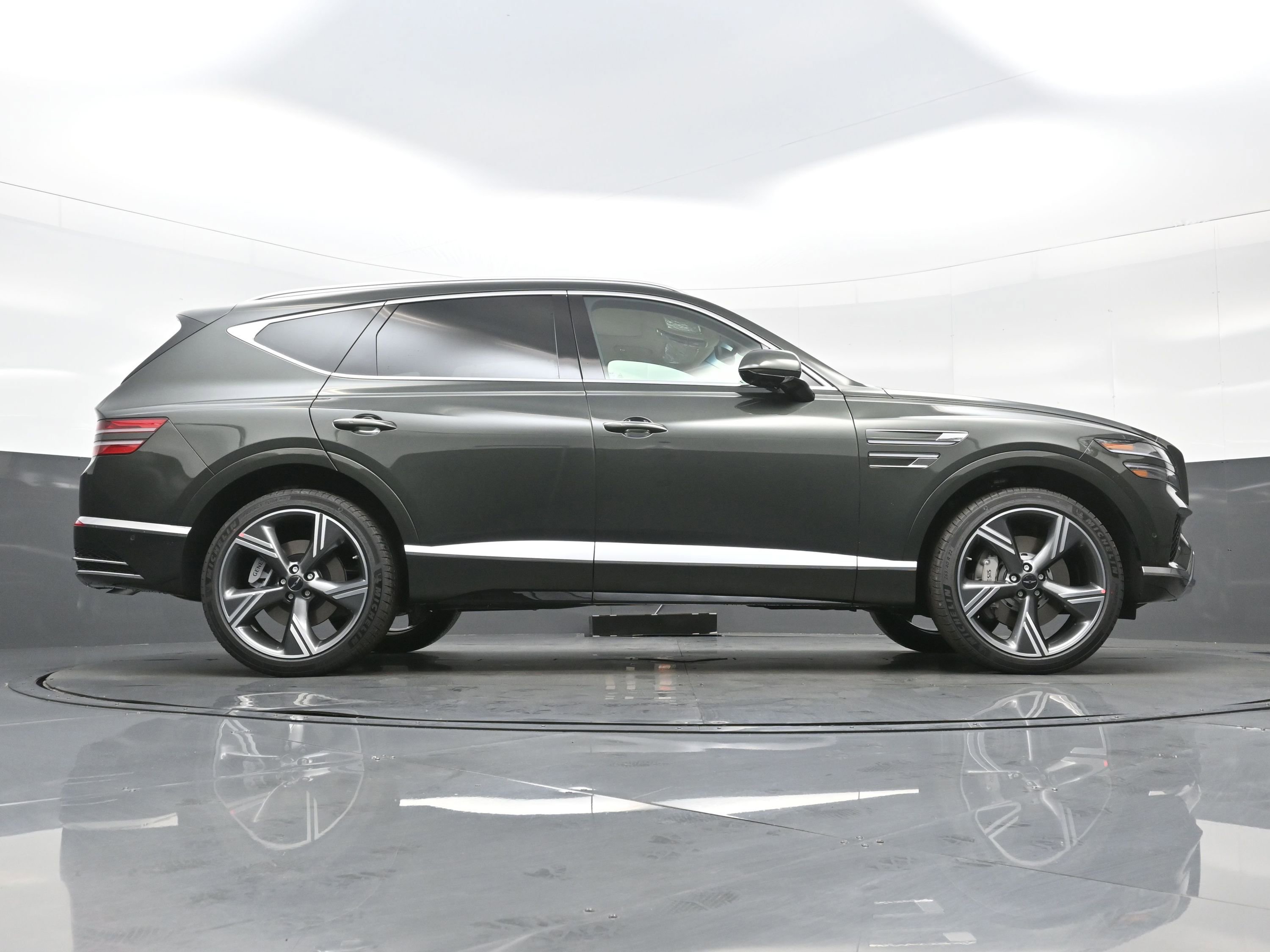 New 2025 Genesis GV80 3.5T Prestige image 18