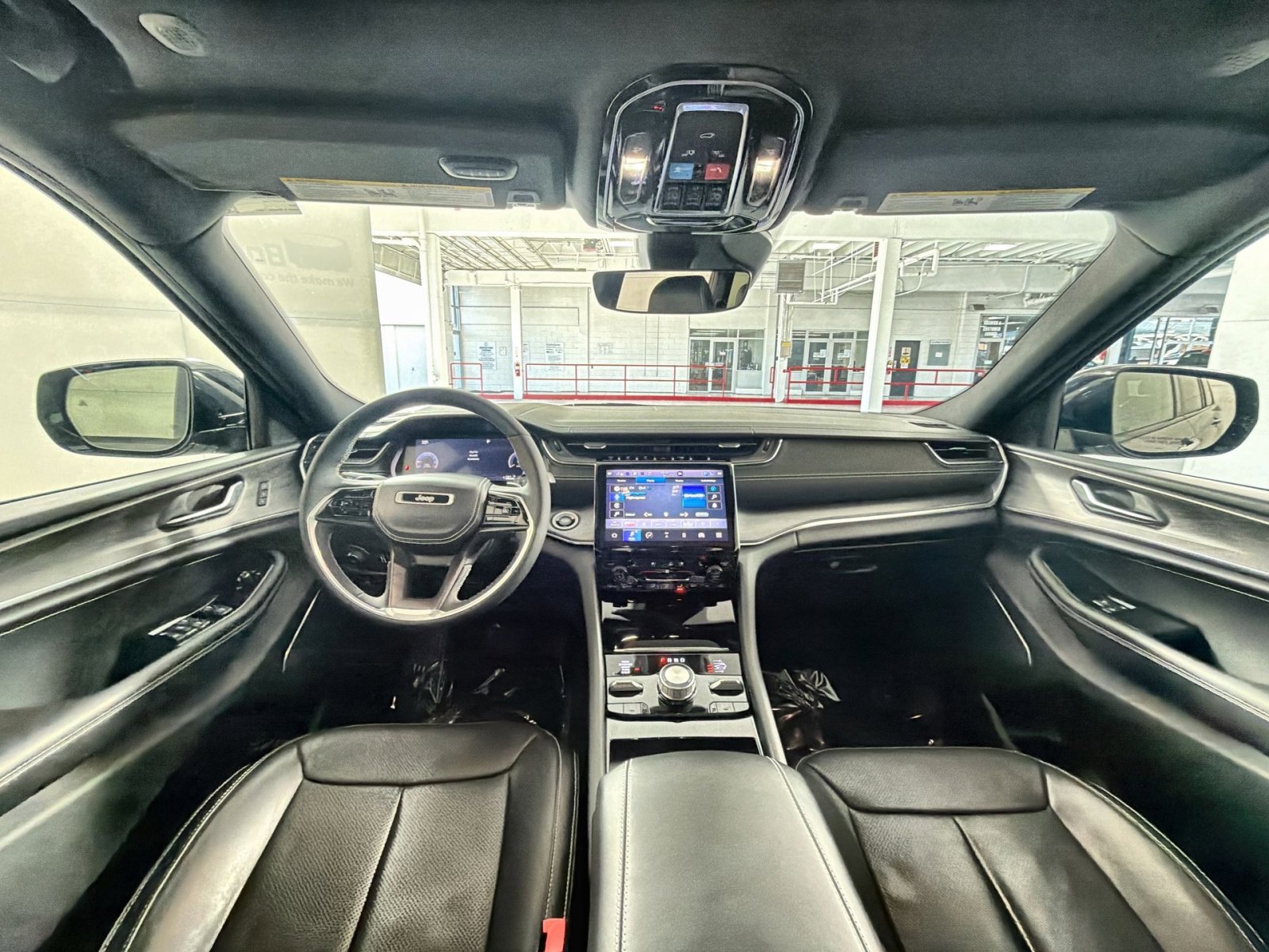 Used 2023 Jeep Grand Cherokee L Overland image 23