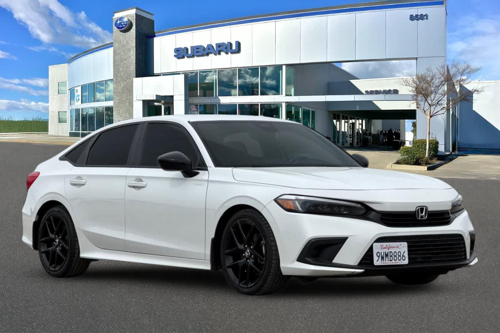 Used 2023 Honda Civic Sport image 5