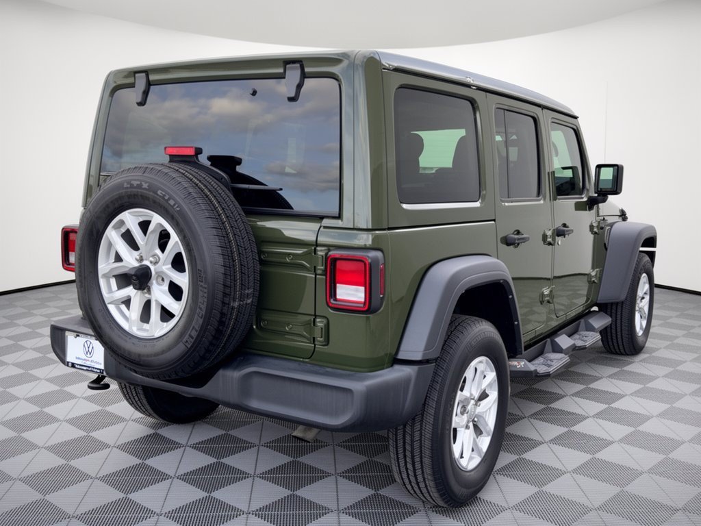 Used 2023 Jeep Wrangler Unlimited Sport w/ Sun And Sound Package AWD/4WD image 9