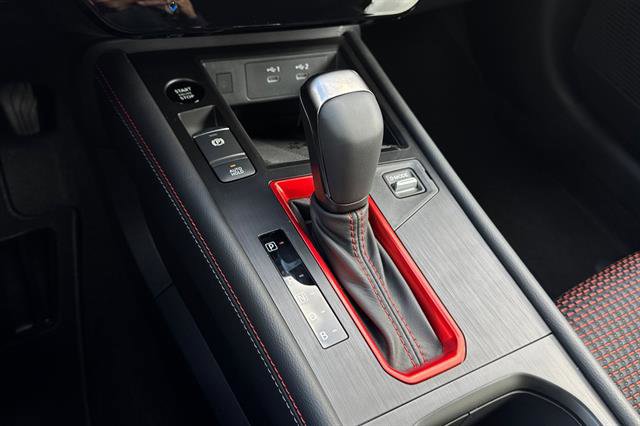 New 2026 Nissan Kicks SR image 19