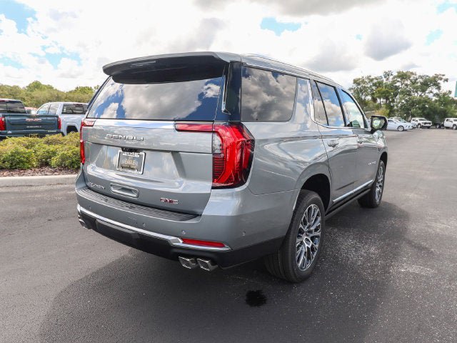 New 2026 GMC Yukon Denali w/ Denali Reserve Package AWD/4WD image 9