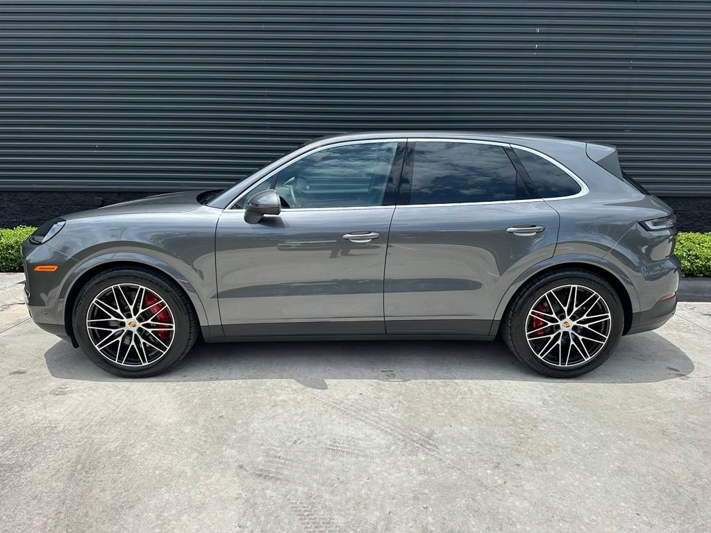 Certified 2026 Porsche Cayenne S AWD/4WD image 2