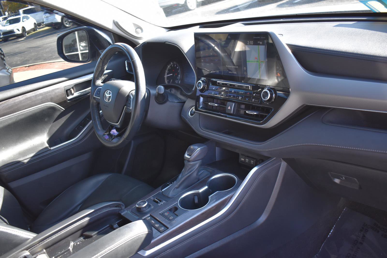Used 2021 Toyota Highlander Platinum image 15