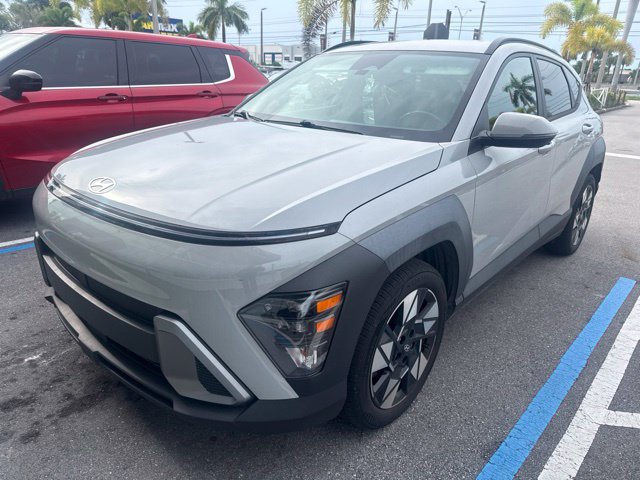Used 2024 Hyundai Kona SEL FWD image 1