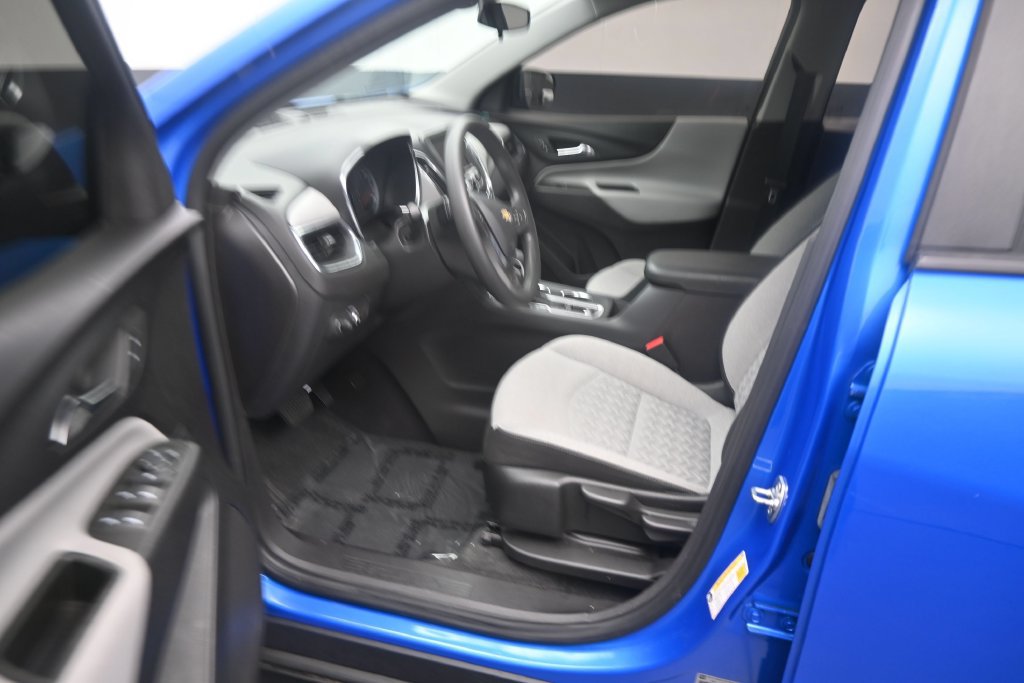 Used 2024 Chevrolet Equinox LS FWD image 13