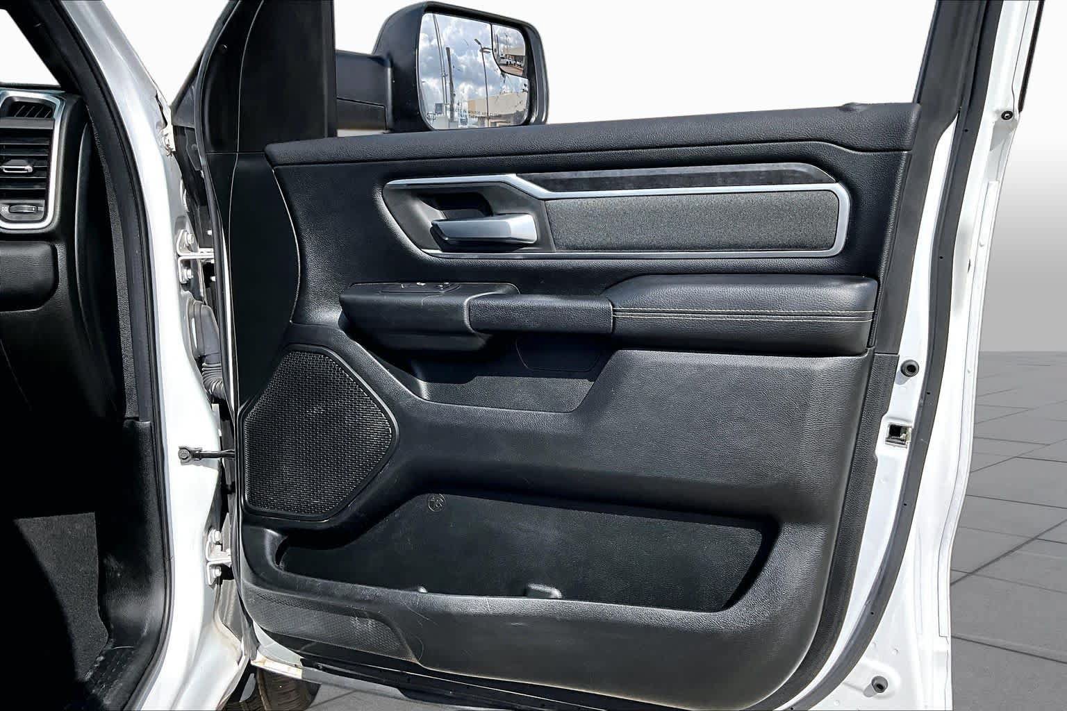 Used 2019 RAM 1500 Big Horn RWD image 23