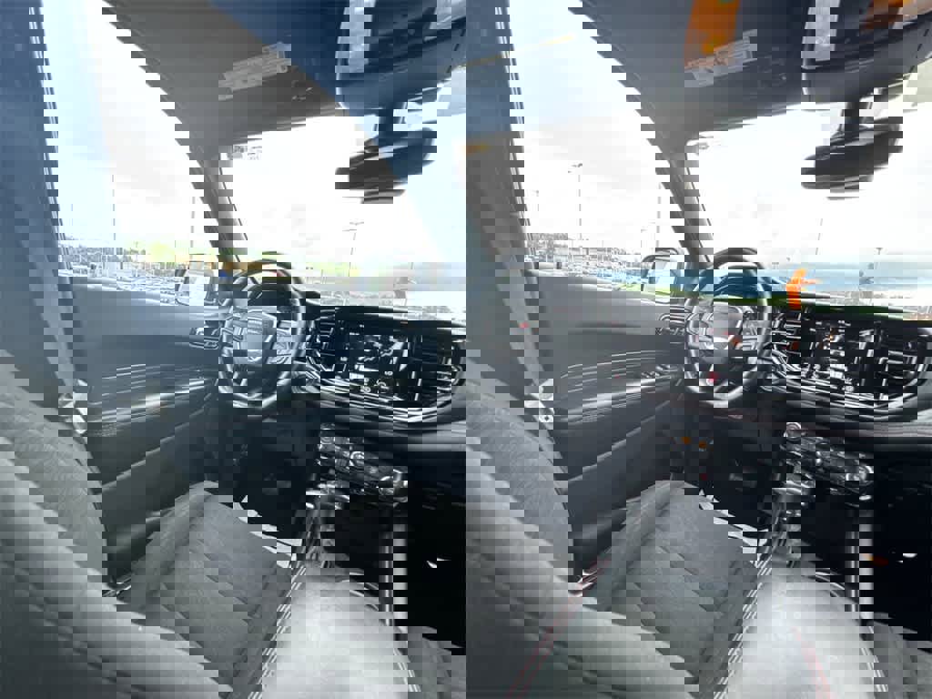 Used 2024 Dodge Durango GT image 15