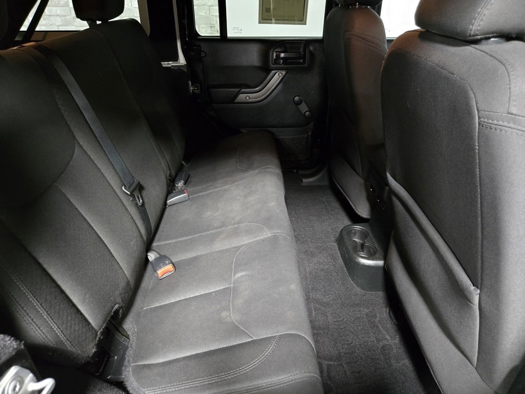 Used 2017 Jeep Wrangler Unlimited Sport w/ Connectivity Group image 43