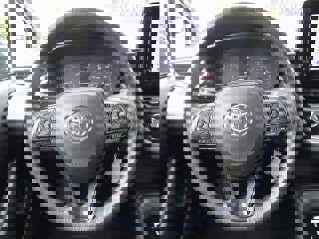 Used 2023 Toyota Corolla LE image 11