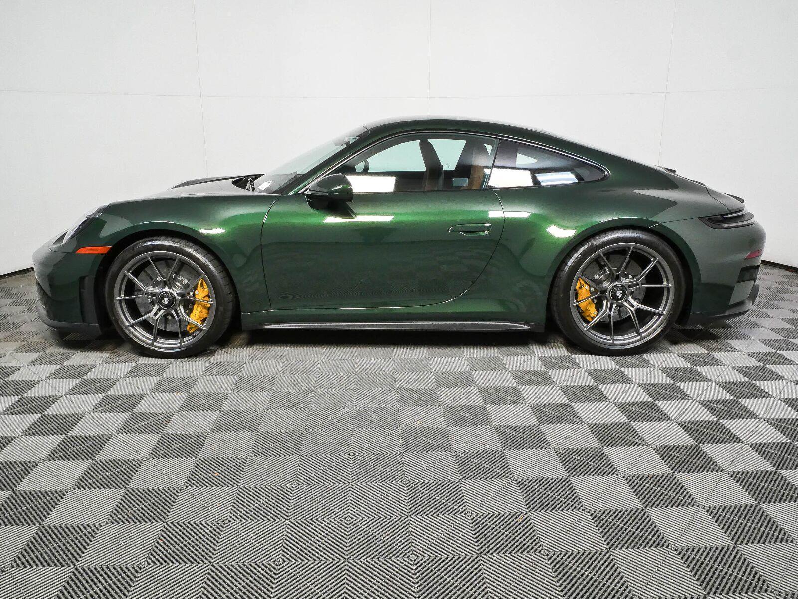 Certified 2026 Porsche 911 GT3 RWD image 2
