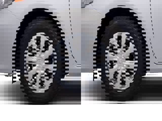 Used 2013 Toyota Corolla LE image 14