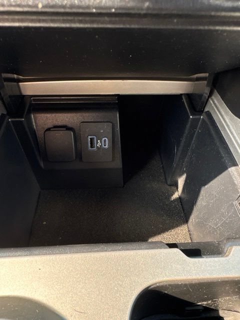 Certified 2023 Ford Explorer XLT w/ Equipment Group 202A AWD/4WD image 24