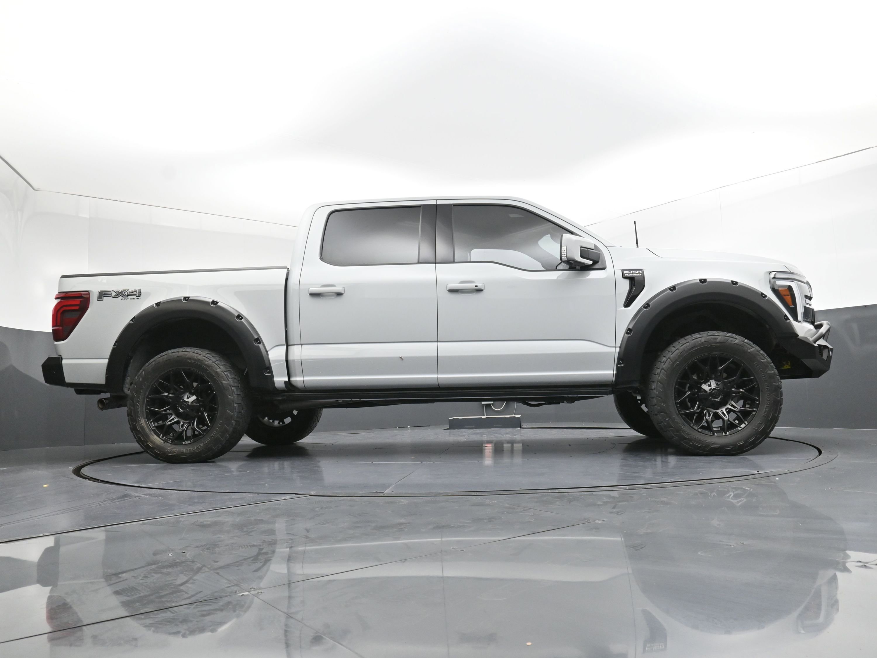 Certified 2024 Ford F150 Platinum w/ Equipment Group 702A High image 32