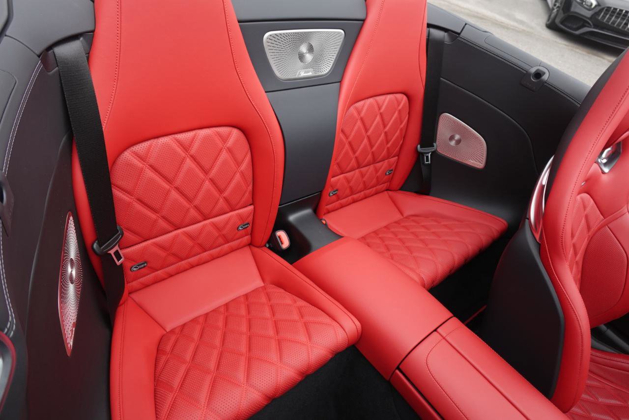 Used 2024 Mercedes-Benz SL 63 AMG S e Performance 4MATIC w/ Manufactur Interior Package image 13