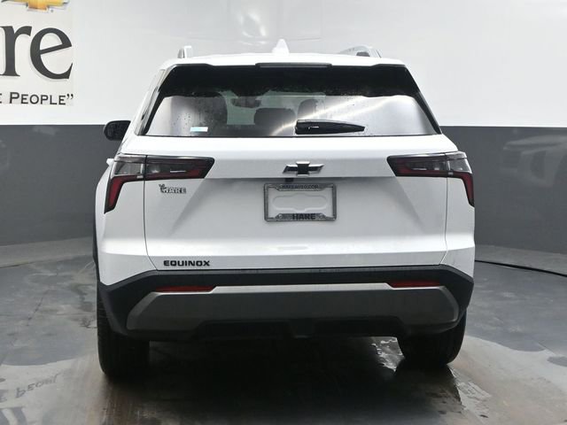 New 2026 Chevrolet Equinox LT w/ Convenience Package II image 13