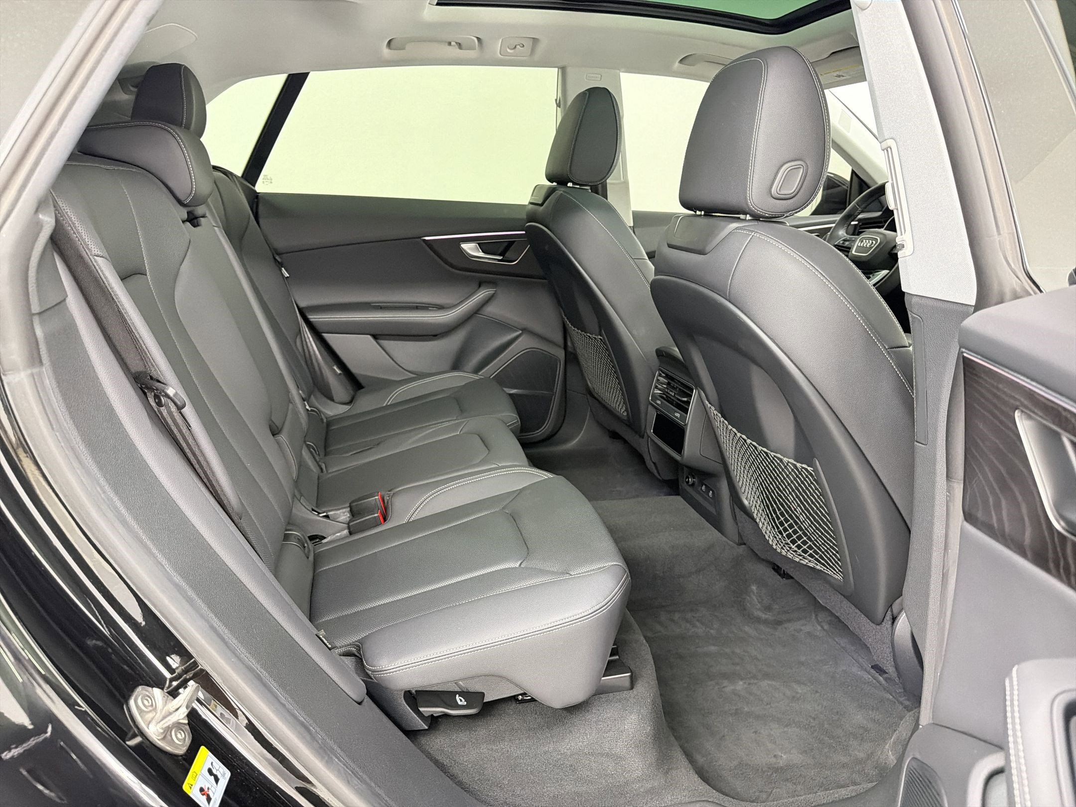 Used 2023 Audi Q8 Premium Plus w/ Premium Plus Package image 25