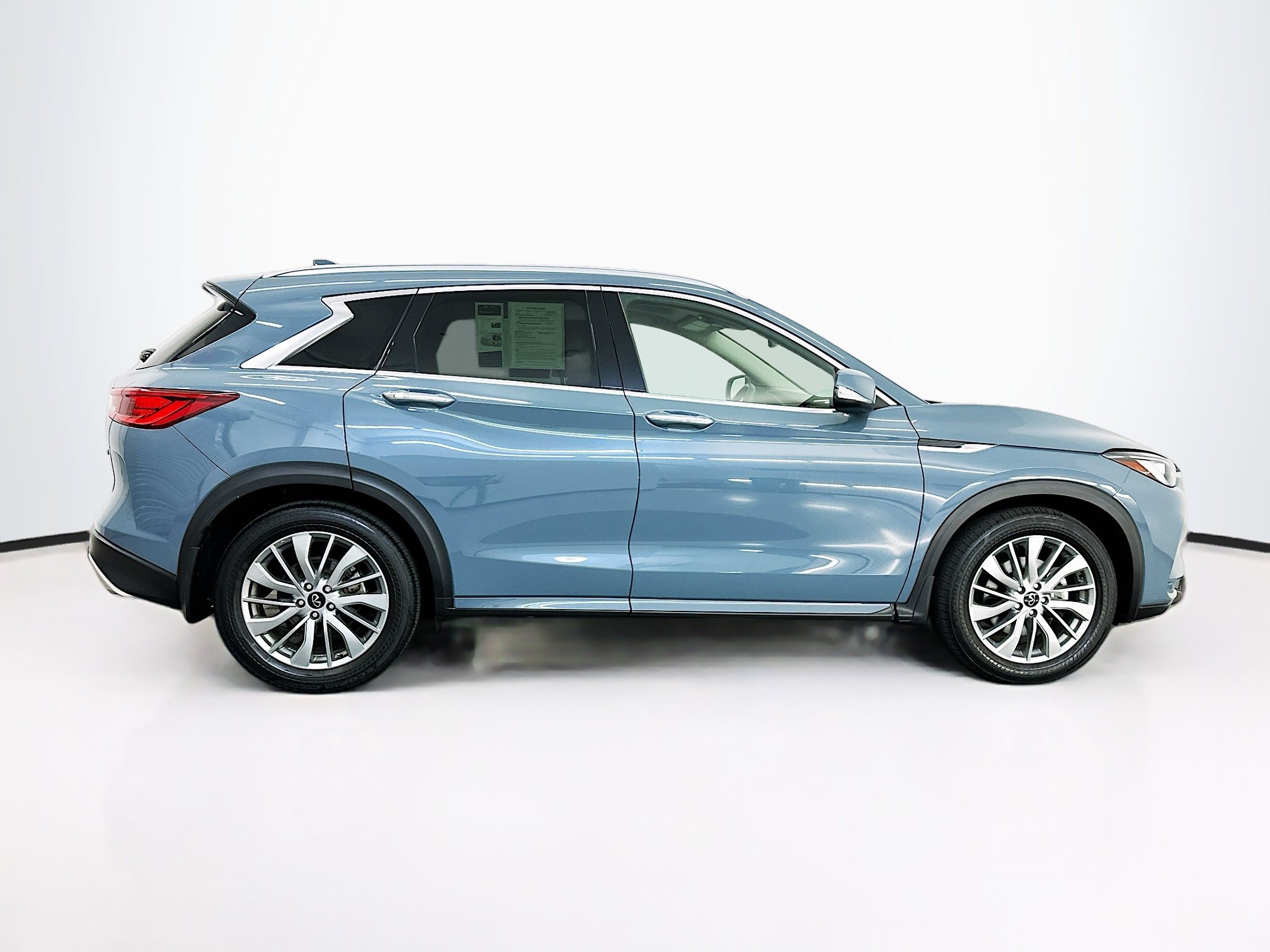 Used 2023 INFINITI QX50 Luxe AWD/4WD image 10