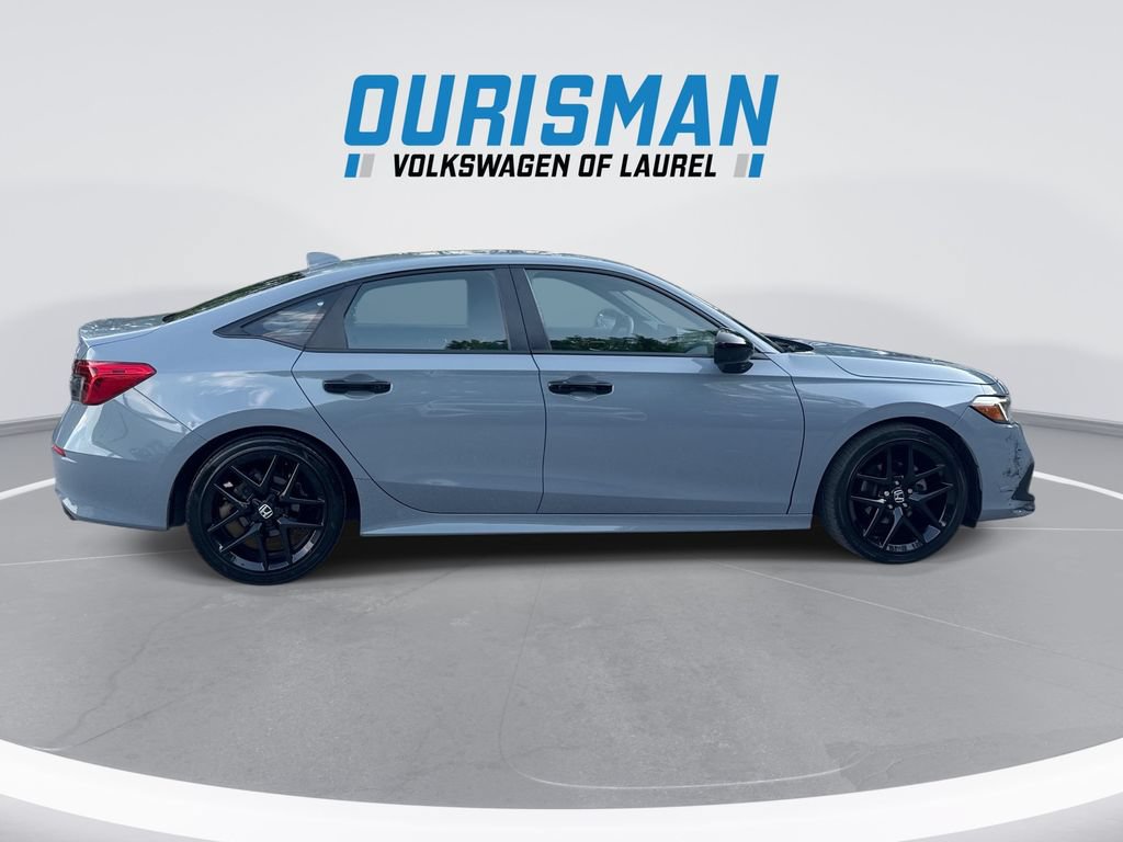 Used 2023 Honda Civic Sport image 9