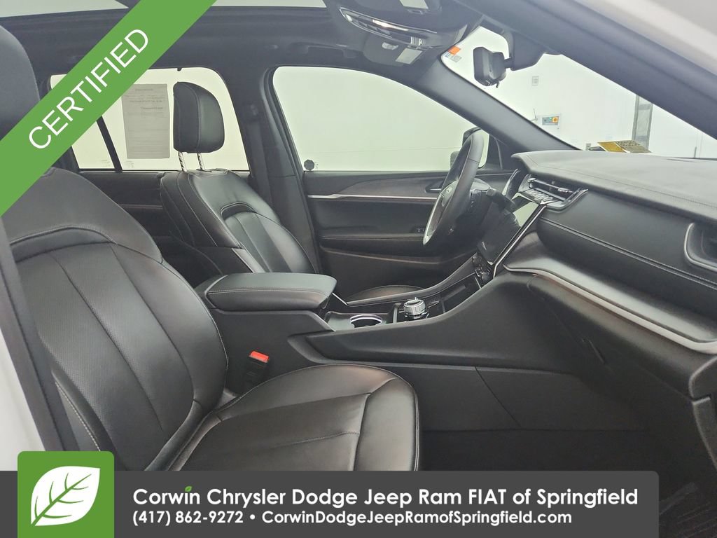 Used 2024 Jeep Grand Cherokee Limited w/ Luxury Tech Group II AWD/4WD image 32