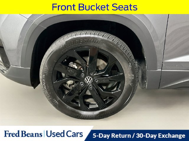 Used 2022 Volkswagen Taos SE w/ Panoramic Sunroof Package AWD/4WD image 36