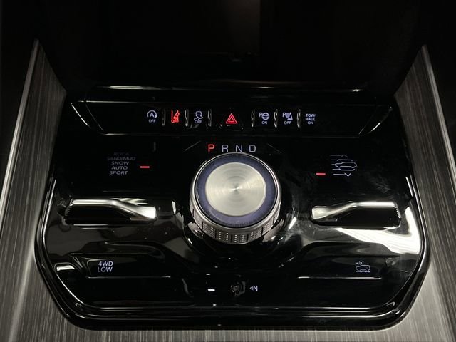 Used 2024 Jeep Wagoneer Series III w/ Convenience Group I image 22