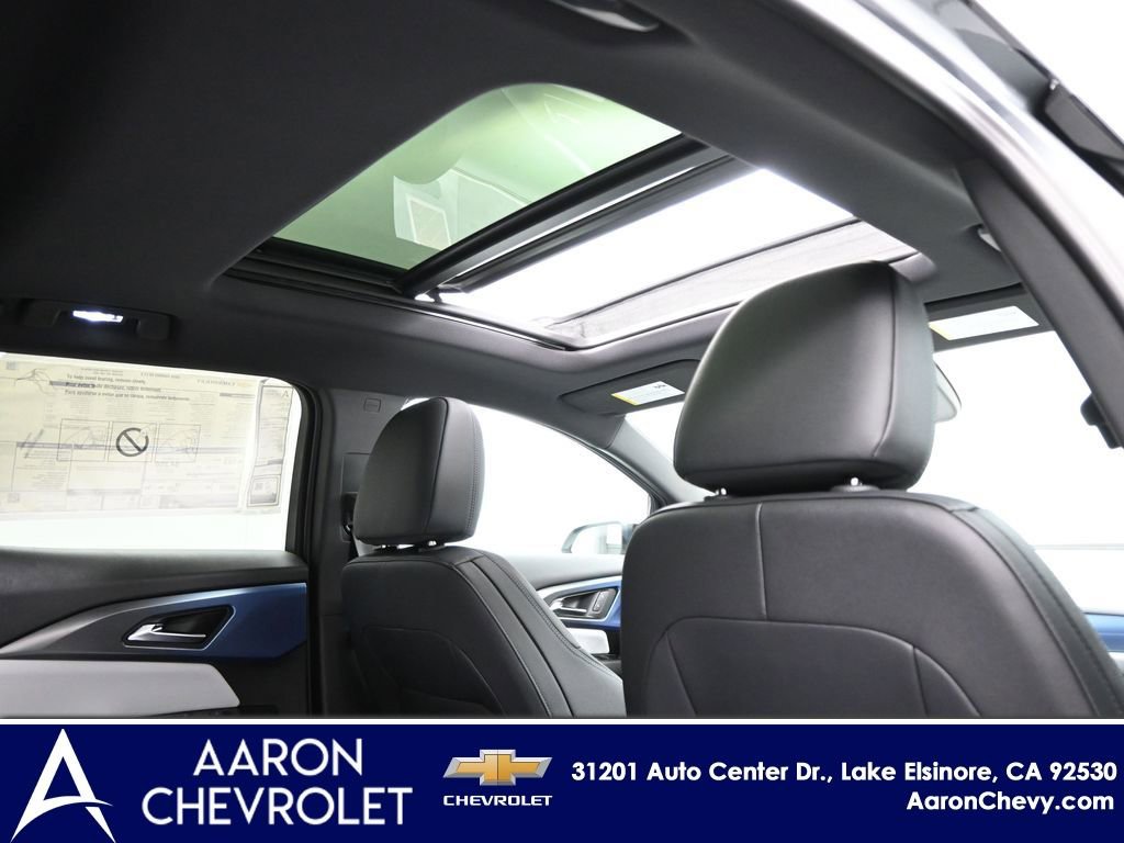 New 2026 Chevrolet Equinox EV LT w/ LPO, Blackout Package image 44