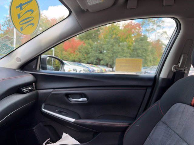 Used 2024 Nissan Sentra SR FWD image 41