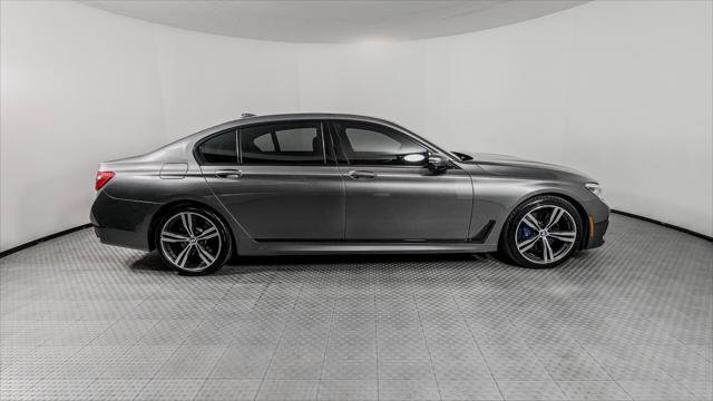 Used 2017 BMW 750i image 9