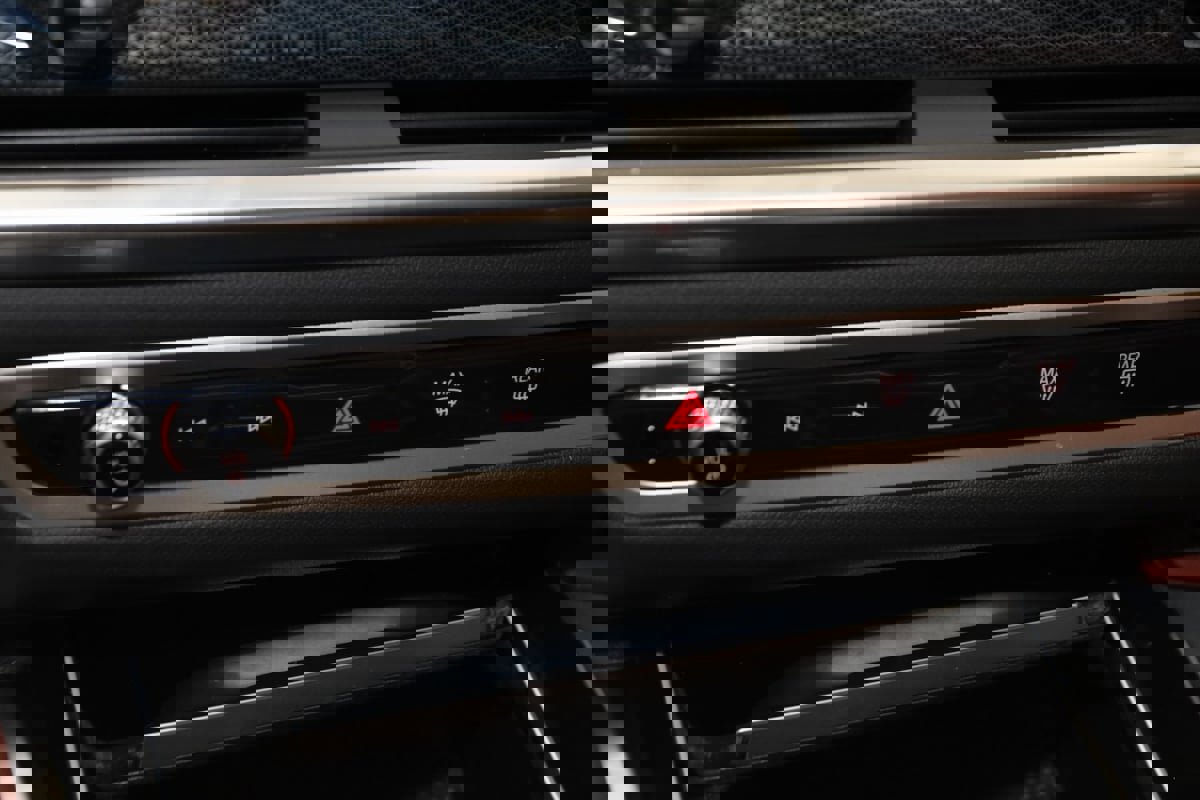 Used 2024 BMW X6 xDrive40i image 40