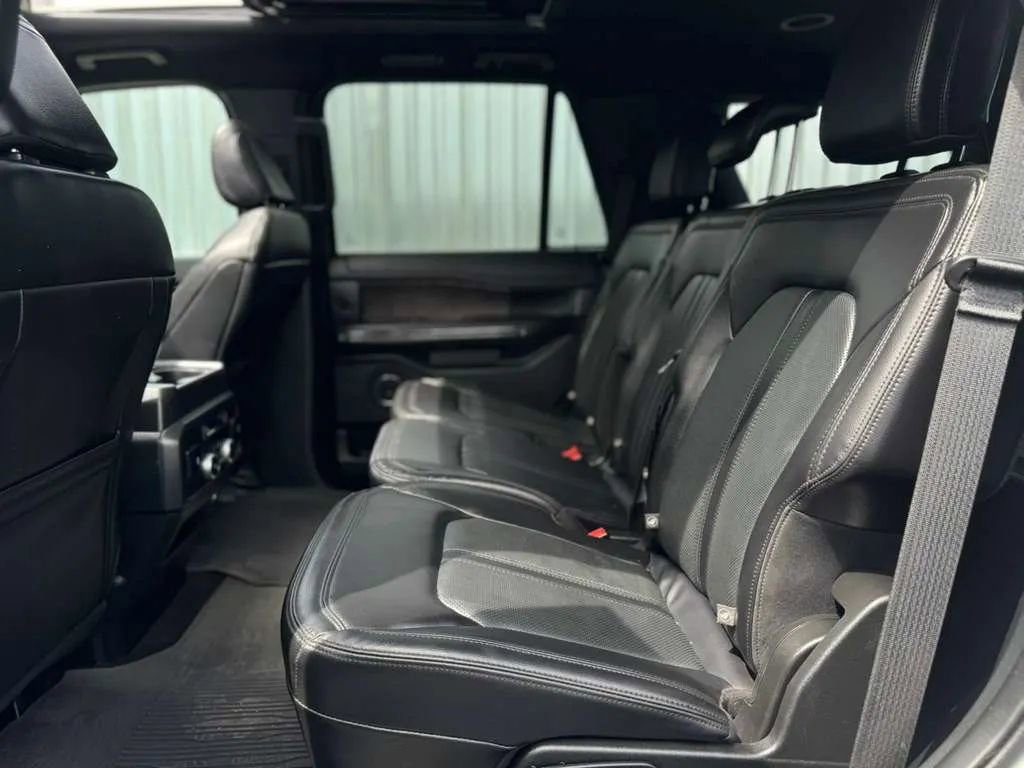 Used 2021 Ford Expedition Limited AWD/4WD image 17